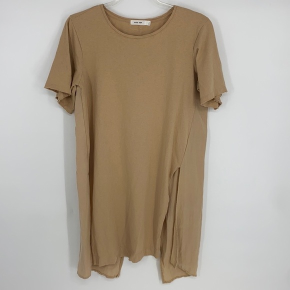 Mod Ref Women's Tan Side Slit Tunic Assymetrical/Open Back size Small - Picture 2 of 8